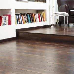 Ламинат Kaindl Natural Touch 10 Narrow 37658 SN Орех Ньюпорт