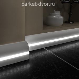Плинтус Evrowood Белый PN 080 LED 16х95х2000 мм (пог. м)