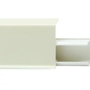 Плинтус пластиковый Winart 553 Европа 22х55 мм (пог. м)