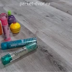 Ламинат SPC Vinilam Click Prestige 7 мм 10065 Дуб Монс