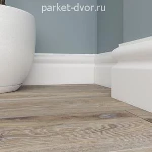 Плинтус Ultrawood Base 0018 16х98х2440 мм (пог. м)