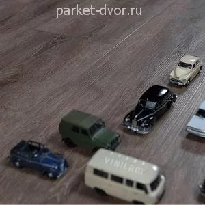 Ламинат SPC Vinilam Click Prestige 7 мм 10038 Дуб Турне