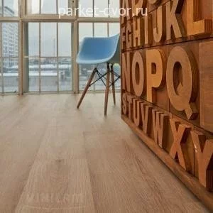 Ламинат SPC Vinilam Ceramo 5.5 мм 10219 Дуб Марсан